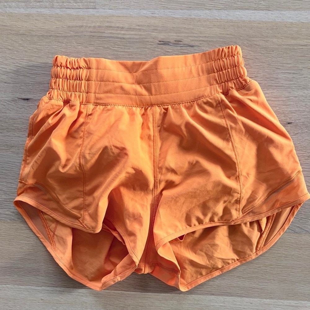 lululemon Hotty Hot High Rise Lined Running Shorts 2.5" Lit Orange Size 2 XS